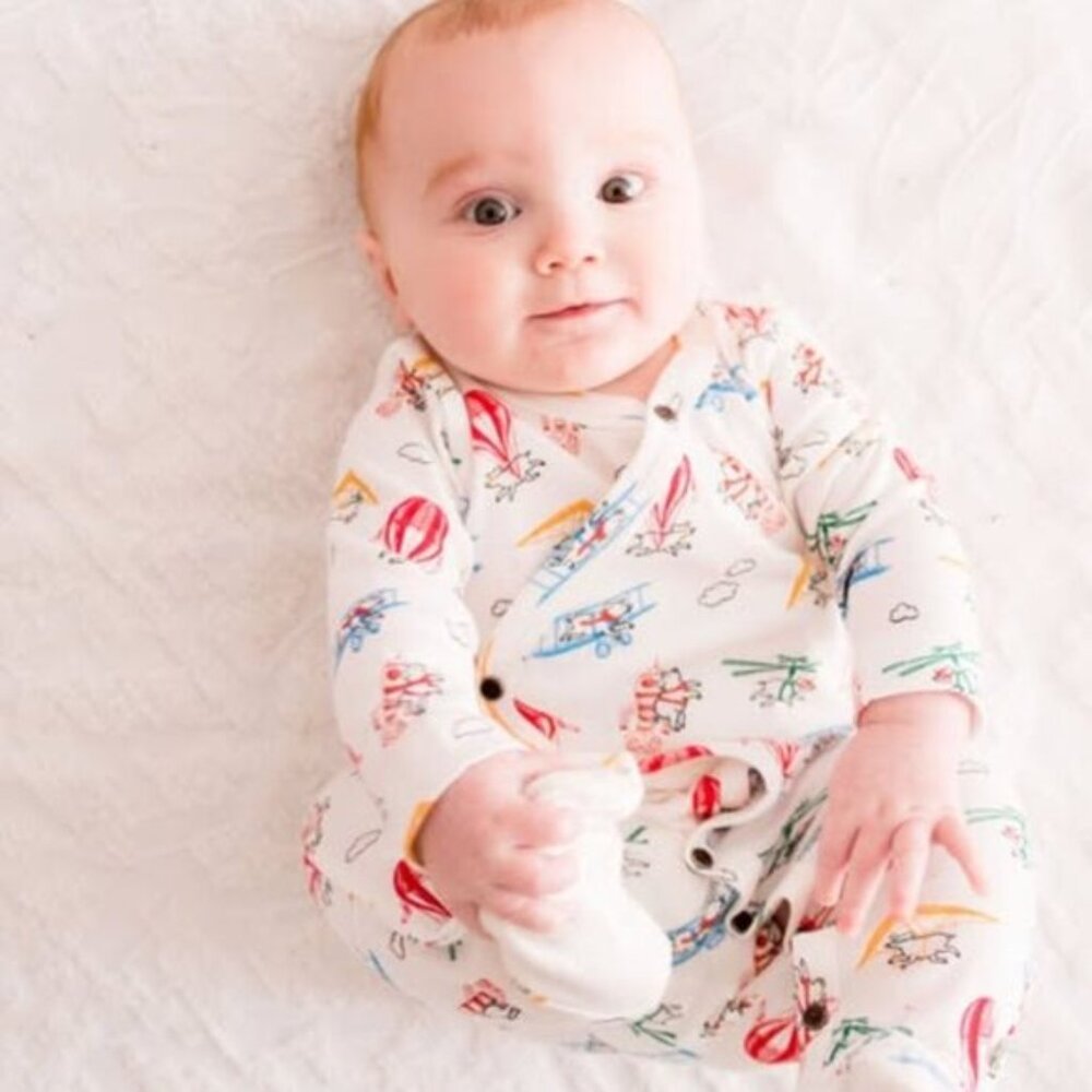 Finn + Emma | When Pigs Fly Front Button Footie | Size 9-12 months